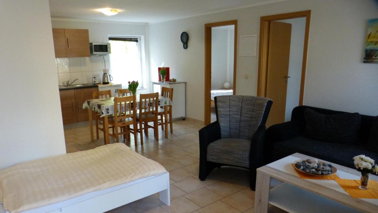 Bernstein Appartements Dranske Bagian luar foto